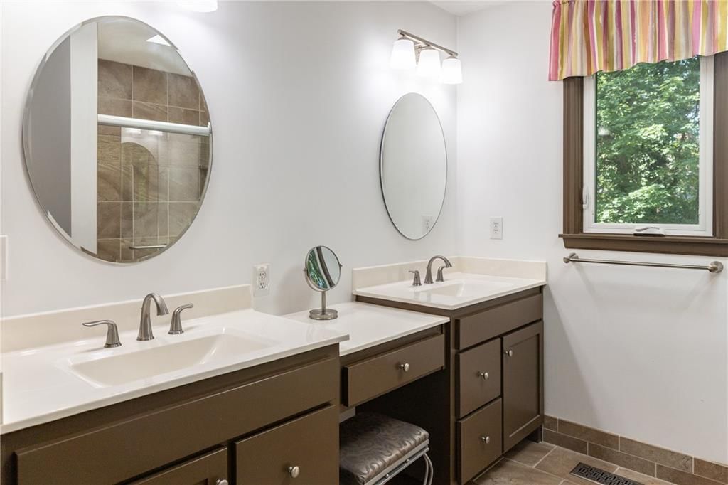 7906 Alden Lane — photo 23