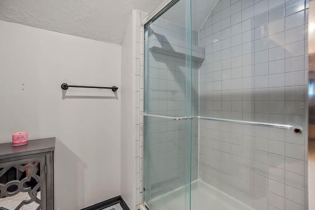 1526 NE Florence Avenue — photo 24
