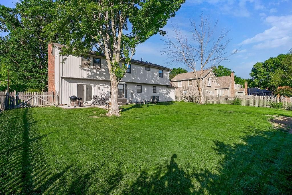 1526 NE Florence Avenue — photo 29