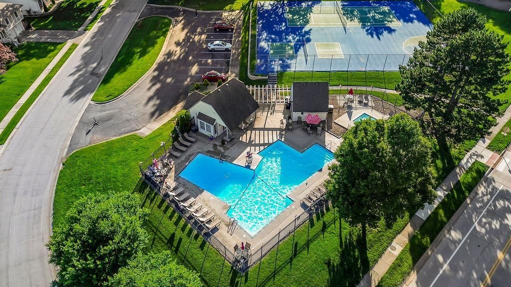 1526 NE Florence Avenue — photo 34