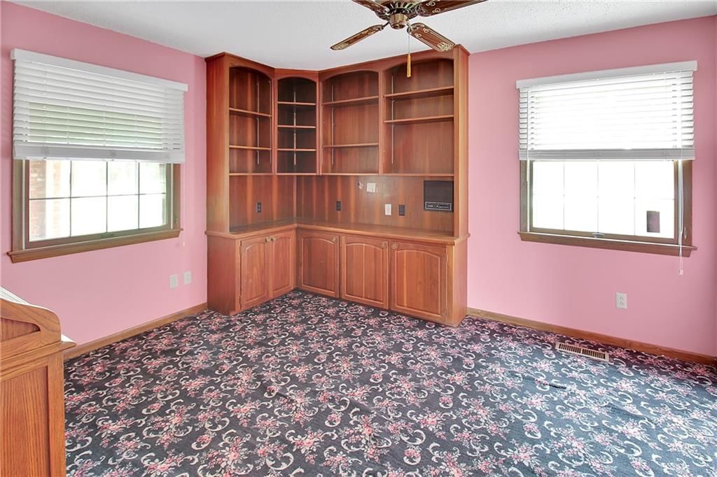 304 St Ignatius Street — photo 28
