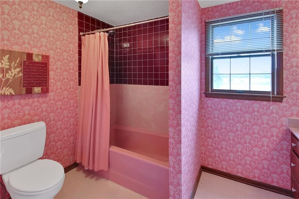 304 St Ignatius Street — photo 31