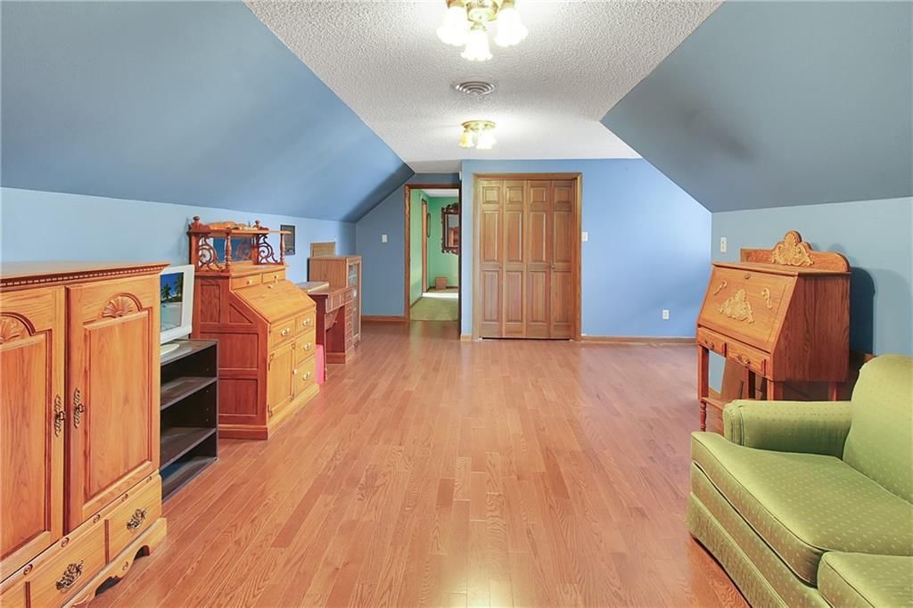304 St Ignatius Street — photo 34