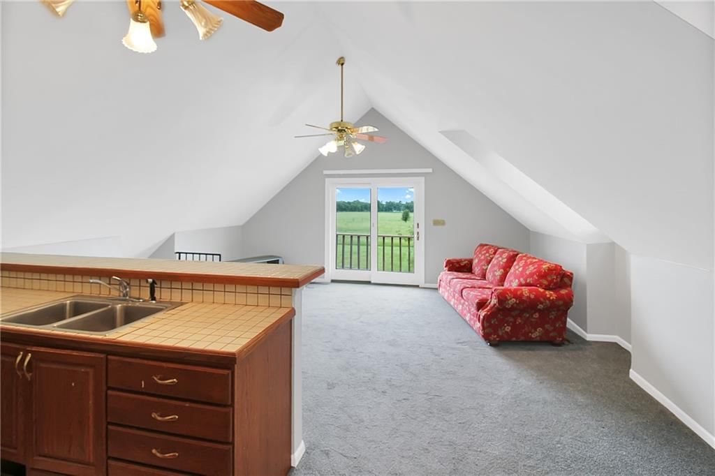 304 St Ignatius Street — photo 48