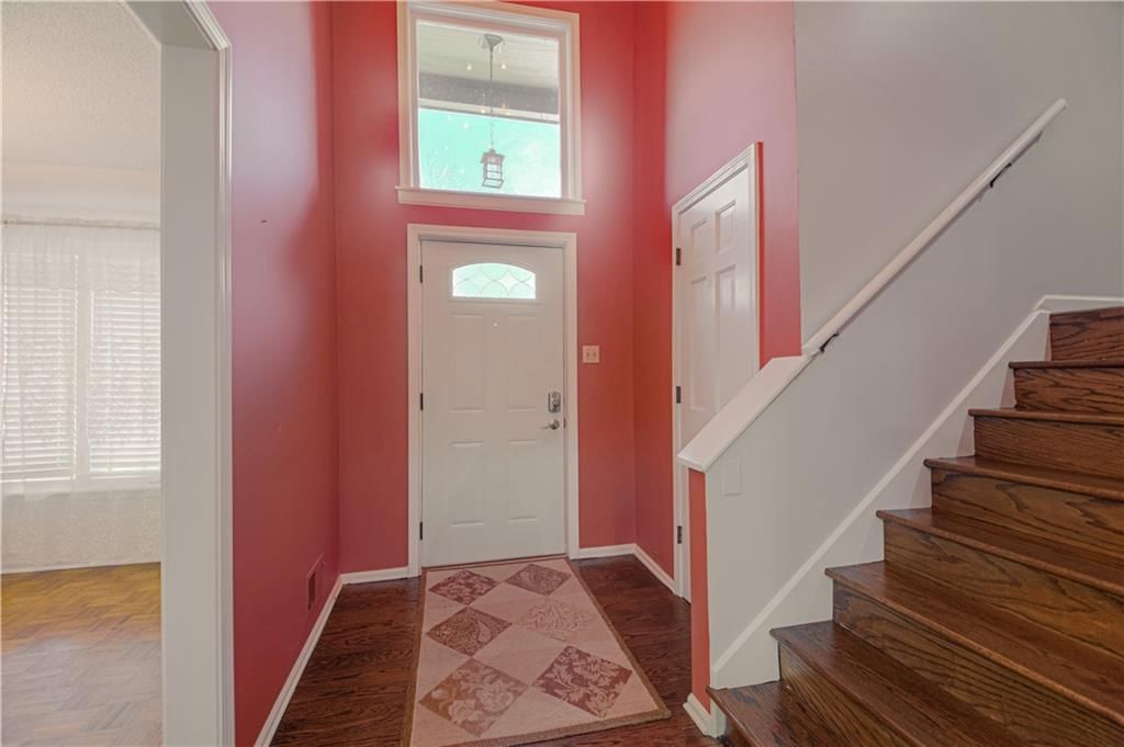 525 E 129th Terrace — photo 3