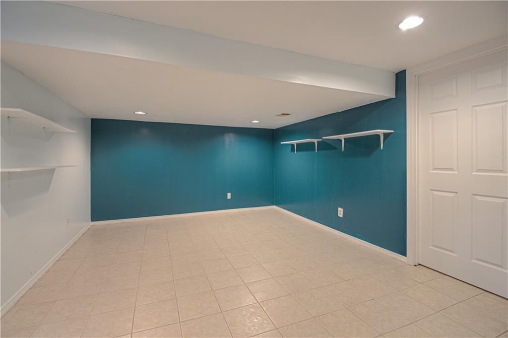 525 E 129th Terrace — photo 38