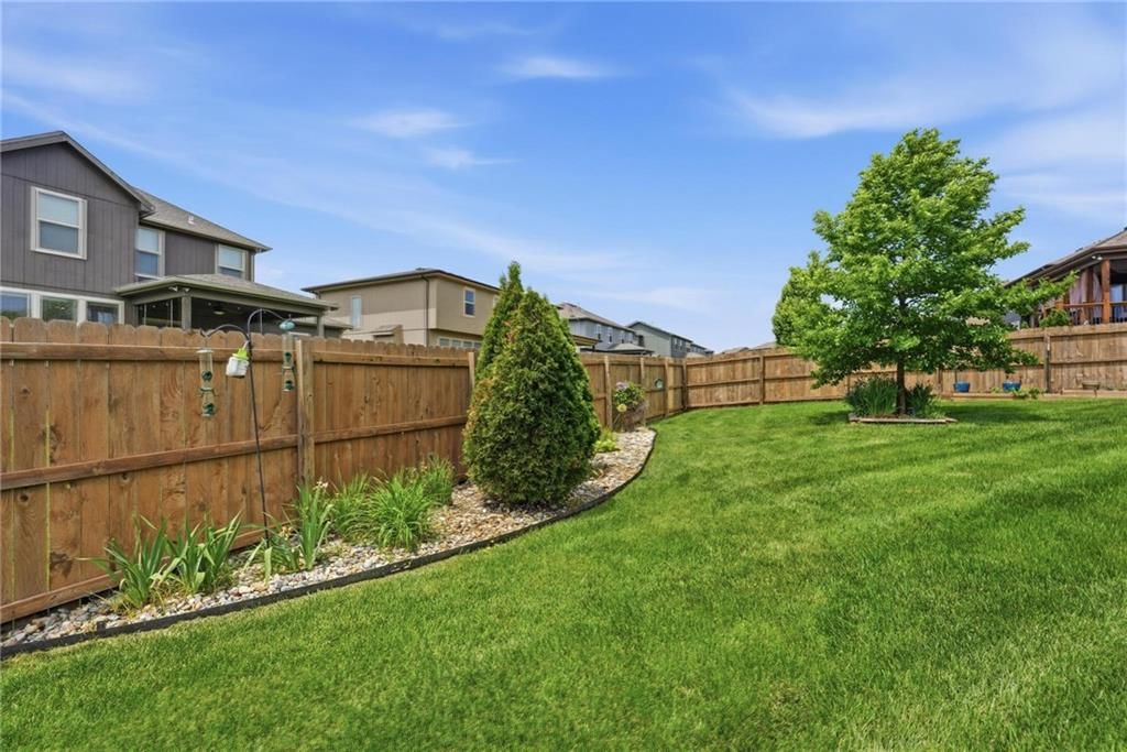 1513 SW Whistle Drive — photo 45