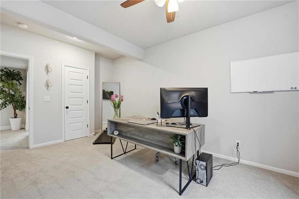 330 NW Ambersham Drive — photo 34