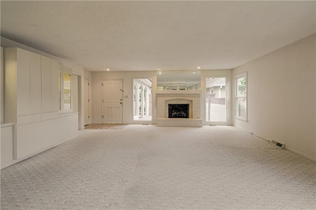 10917 W 98th Street — photo 5