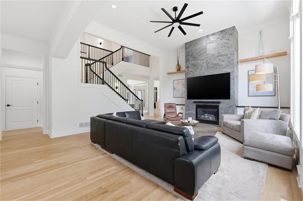 2848 W 138TH Terrace — photo 9