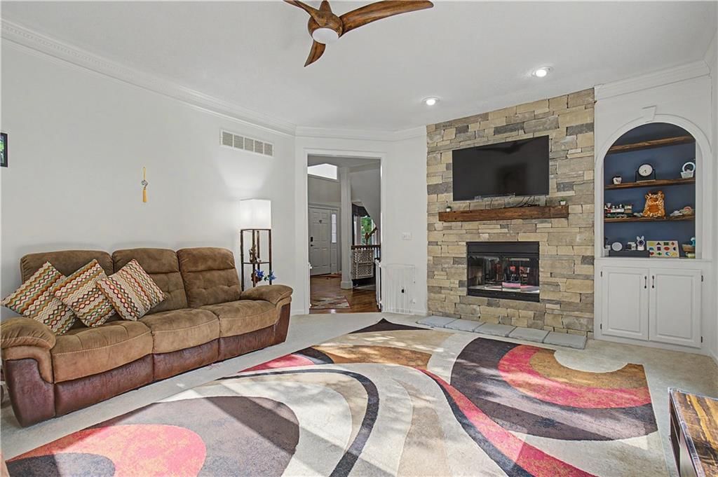 7228 Widmer Road — photo 9
