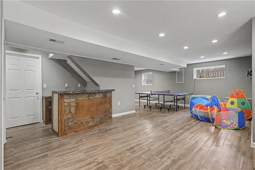 7228 Widmer Road — photo 33