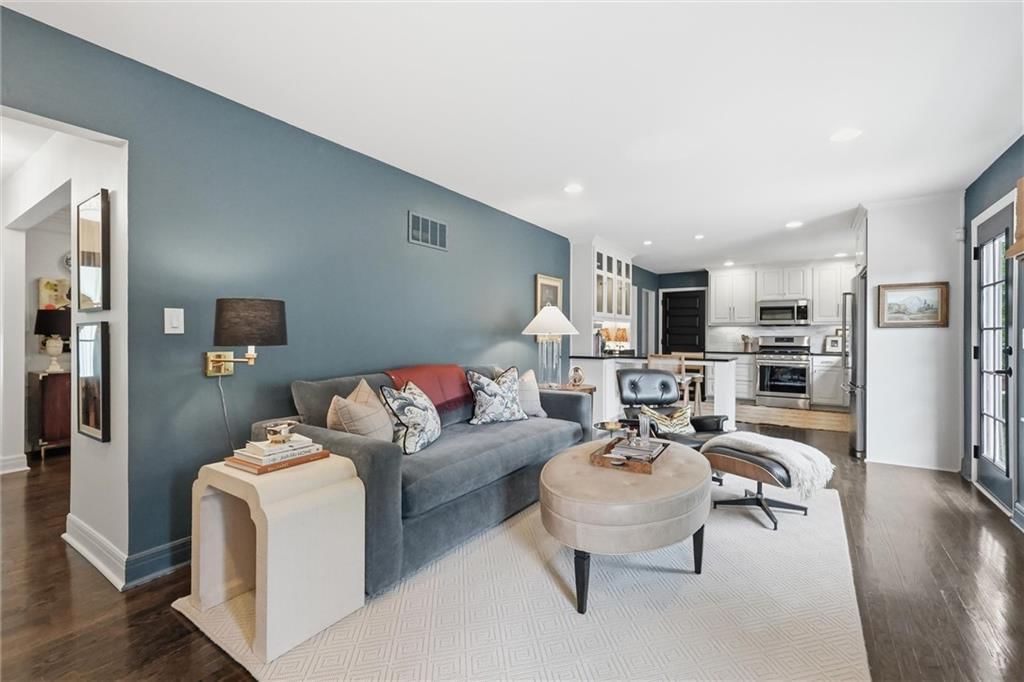 9531 Catalina Street — photo 15