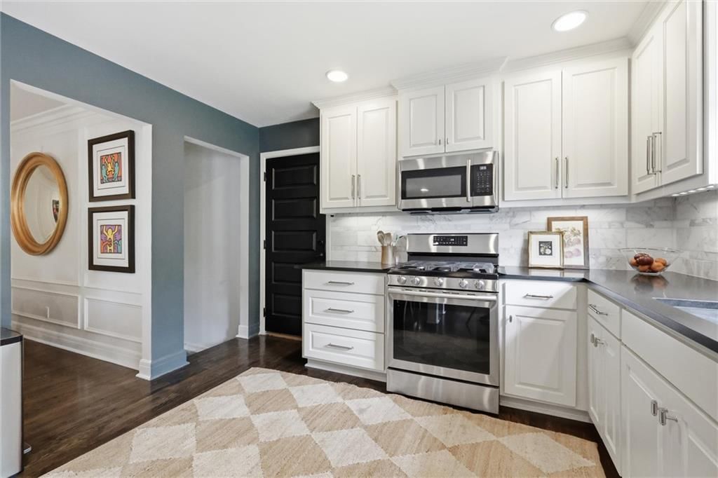 9531 Catalina Street — photo 17