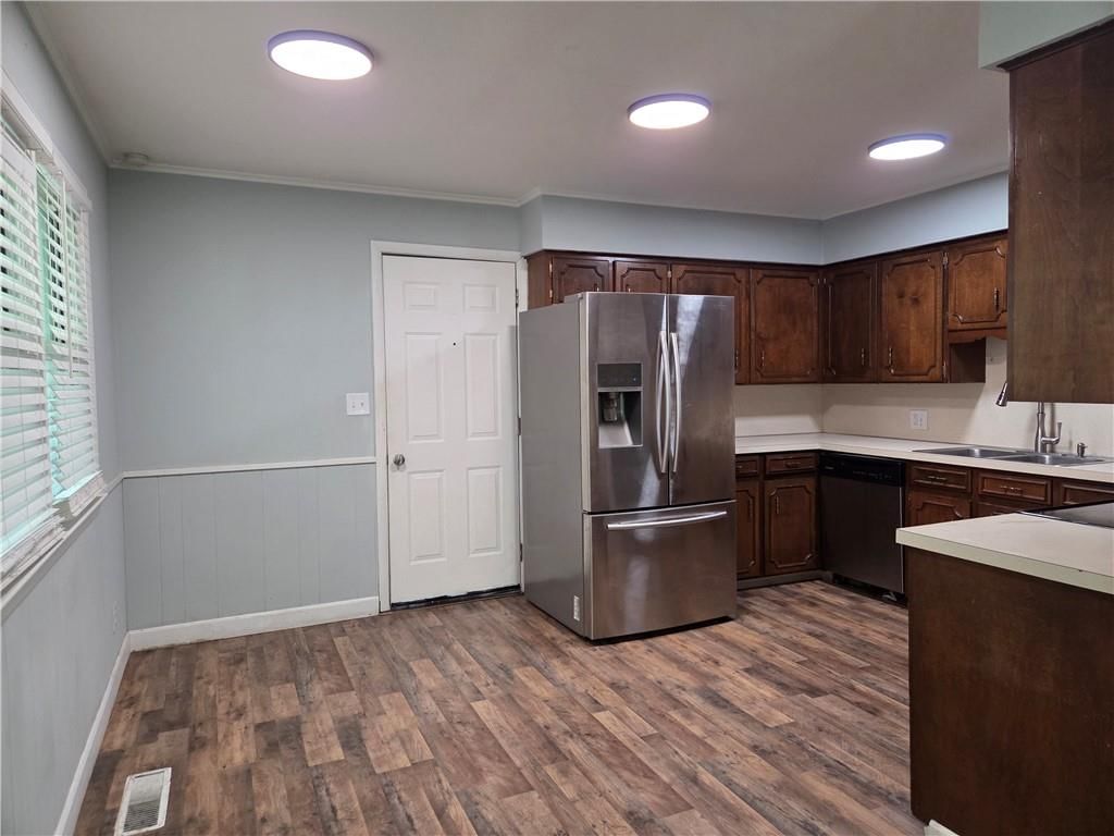 914 Fairlane Drive — photo 6