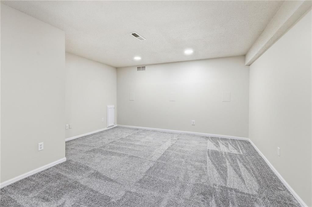 1003 Lincoln Street — photo 24