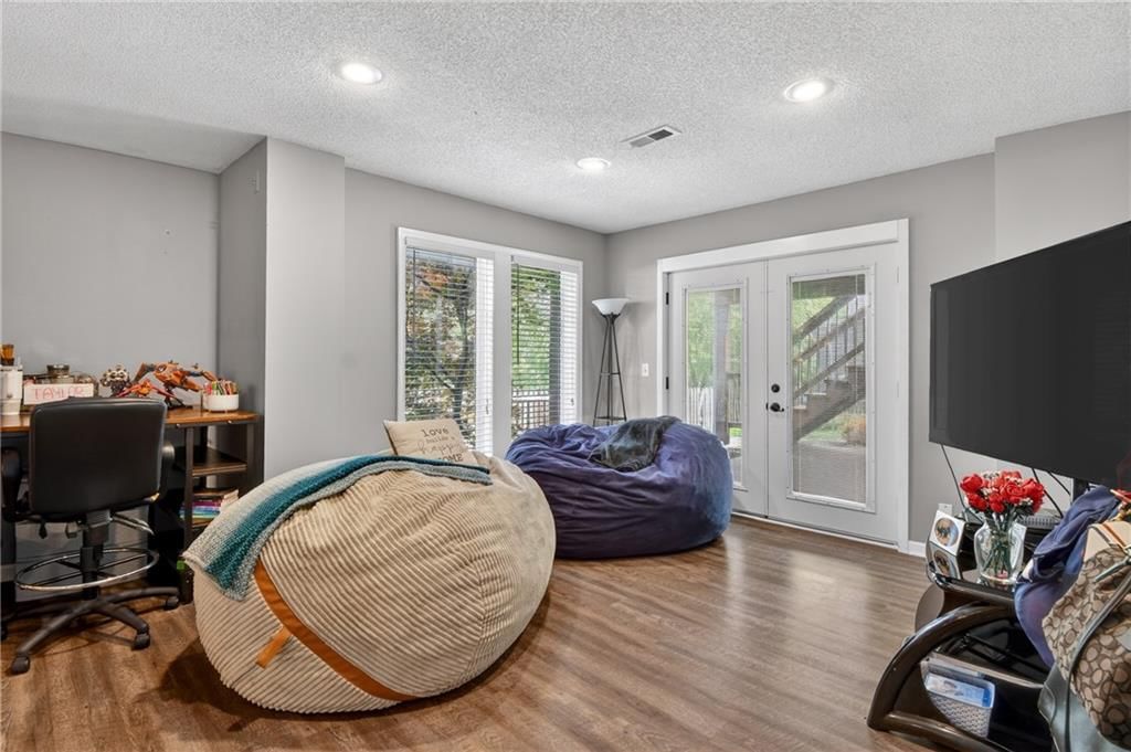 2625 SW 9th Terrace — photo 37