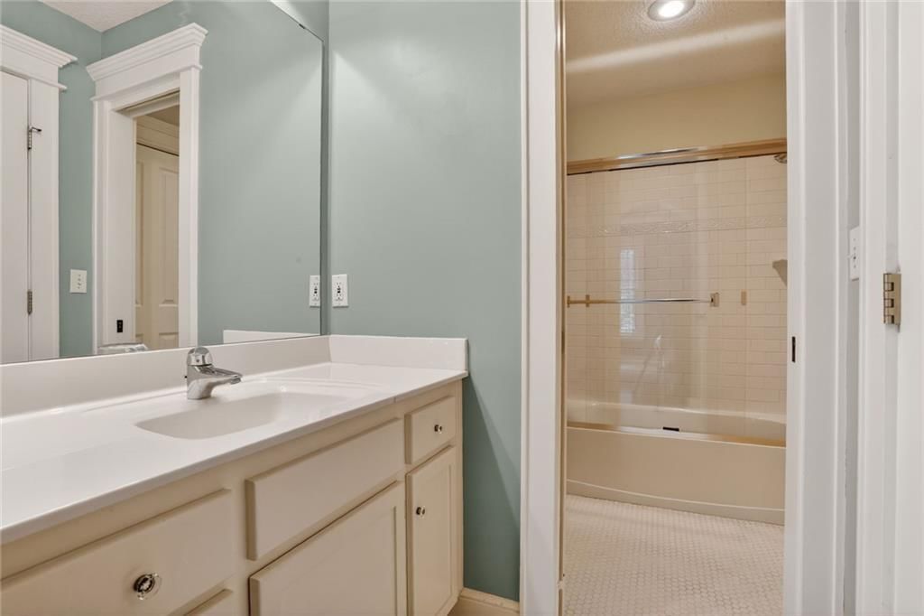 5015 Arapahoe Street — photo 39