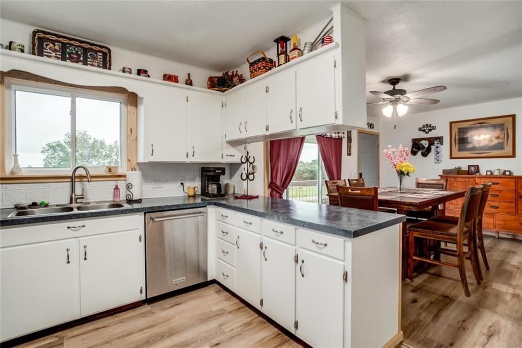 3373 Parkview Drive — photo 8