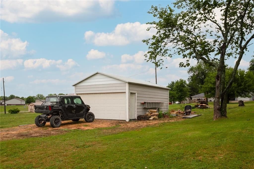 3373 Parkview Drive — photo 27