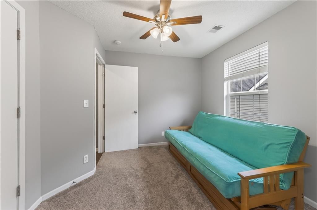 9770 N LEWIS Avenue — photo 27