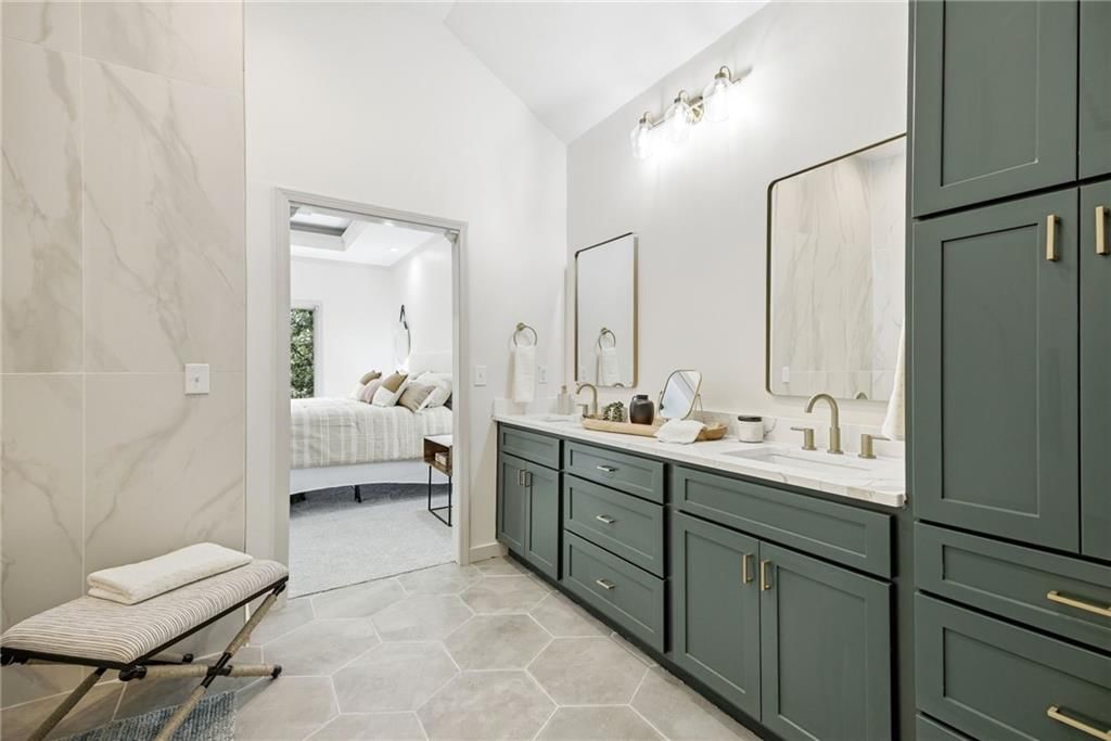 2404 SW Wintergreen Court — photo 42