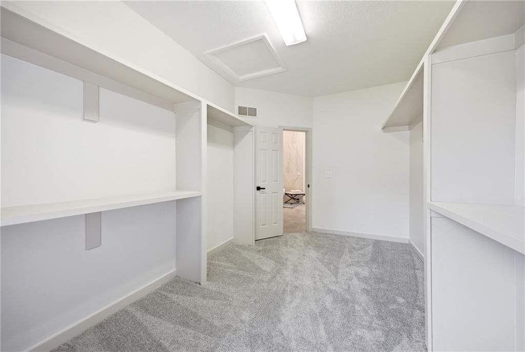2404 SW Wintergreen Court — photo 45