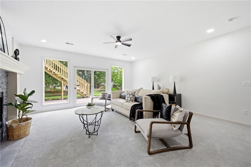 2404 SW Wintergreen Court — photo 56