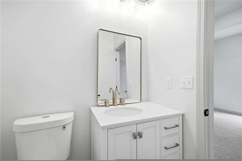 2404 SW Wintergreen Court — photo 63