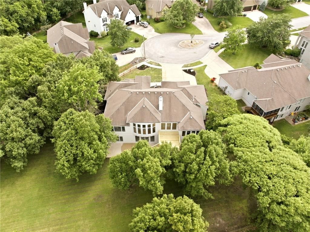 2404 SW Wintergreen Court — photo 77