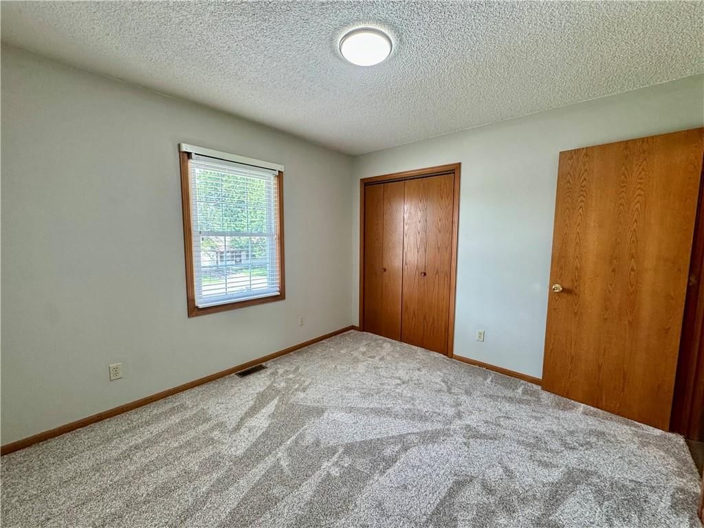 614 W Torrance Street — photo 11