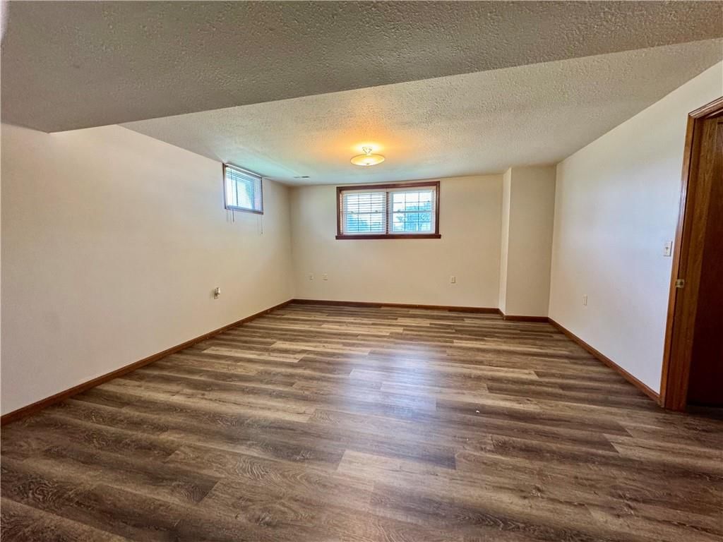 614 W Torrance Street — photo 19