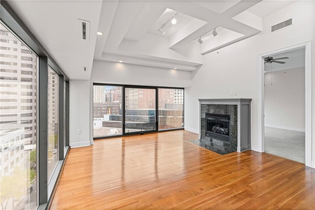 1101 Walnut Street — photo 9