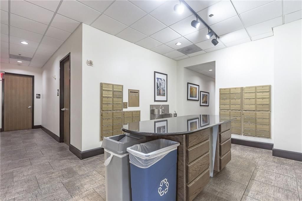 1101 Walnut Street — photo 33