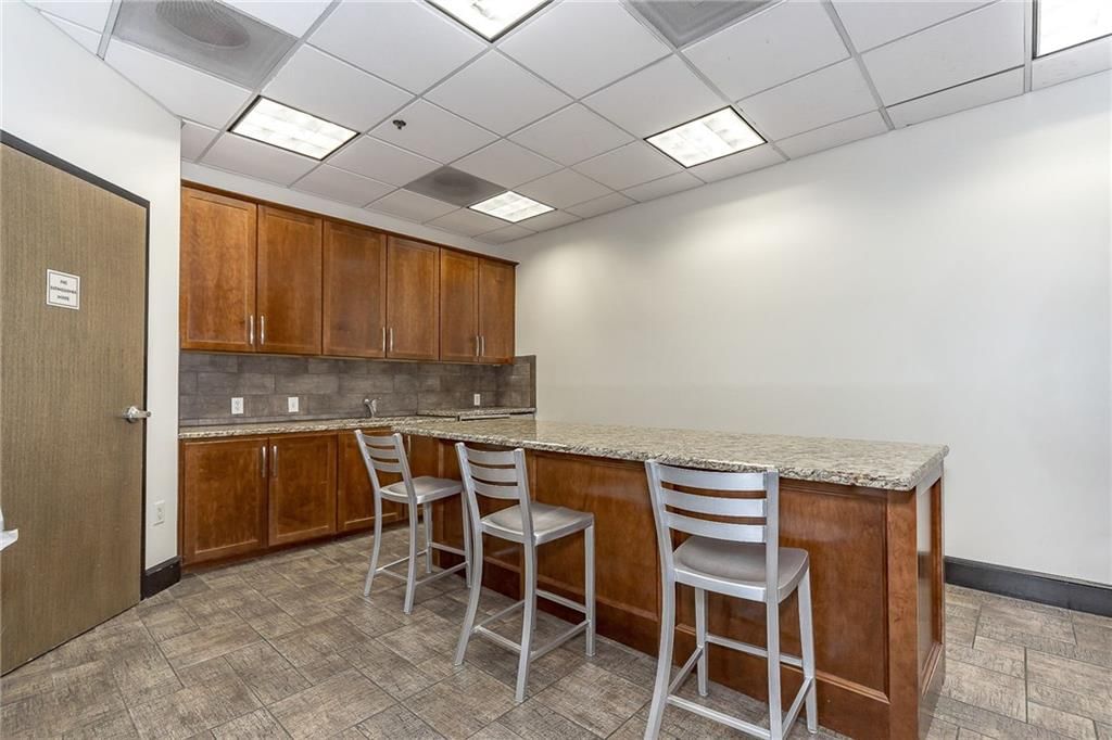 1101 Walnut Street — photo 45