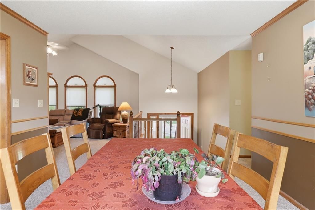 8013 N Lydia Avenue — photo 5