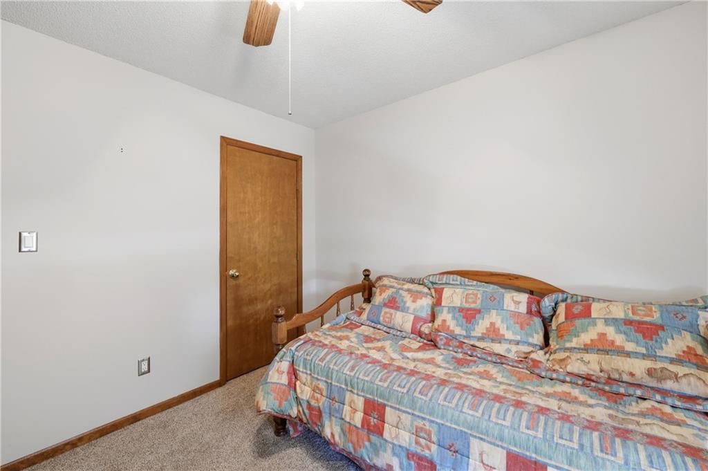 8013 N Lydia Avenue — photo 16