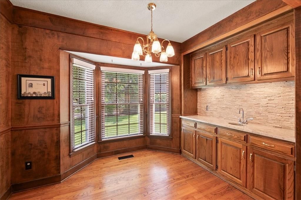 8315 Richards Road — photo 8