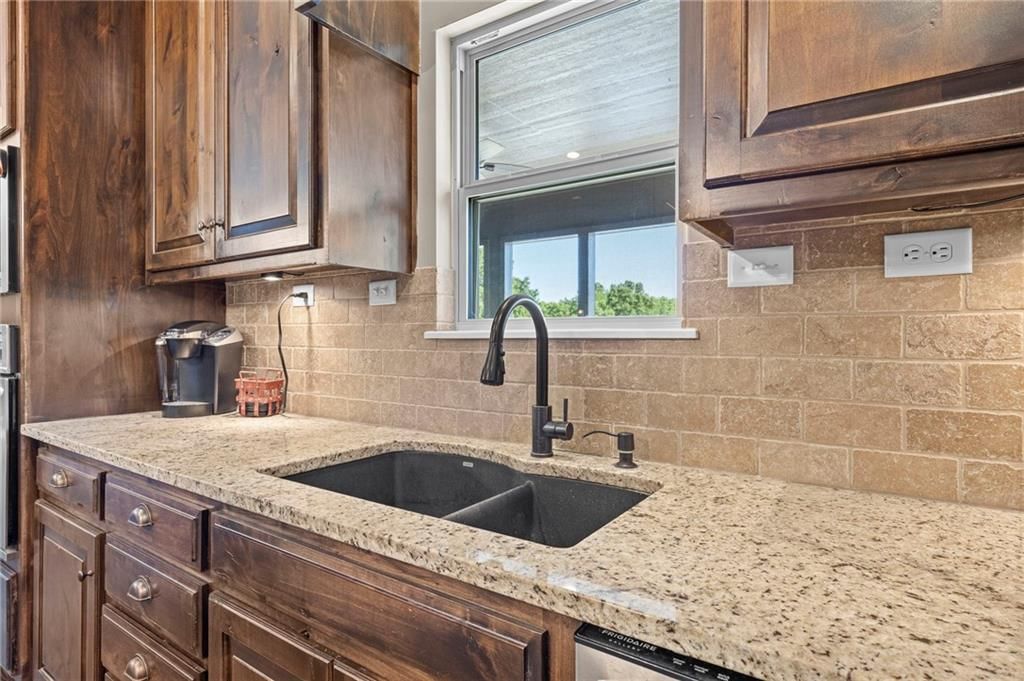 9209 NE 127th Street — photo 19