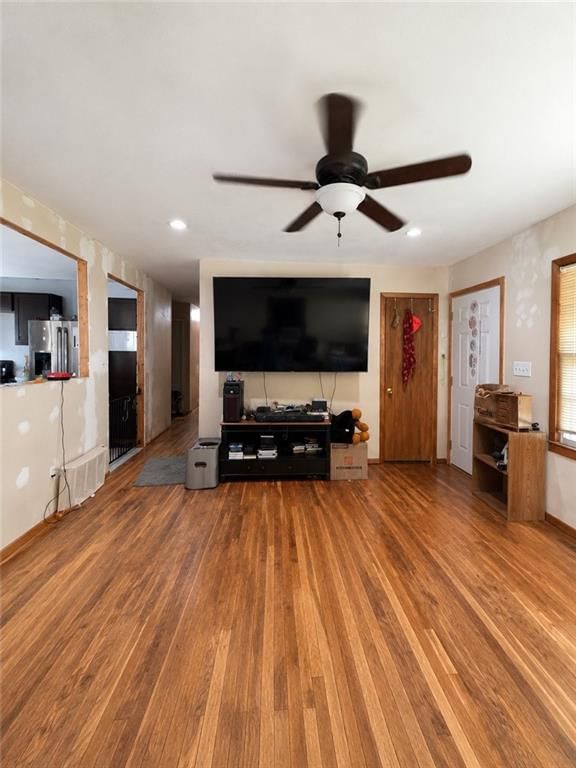 22211 E BLUE MILLS Road — photo 2