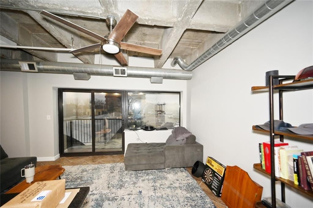 2940 BALTIMORE Avenue — photo 9