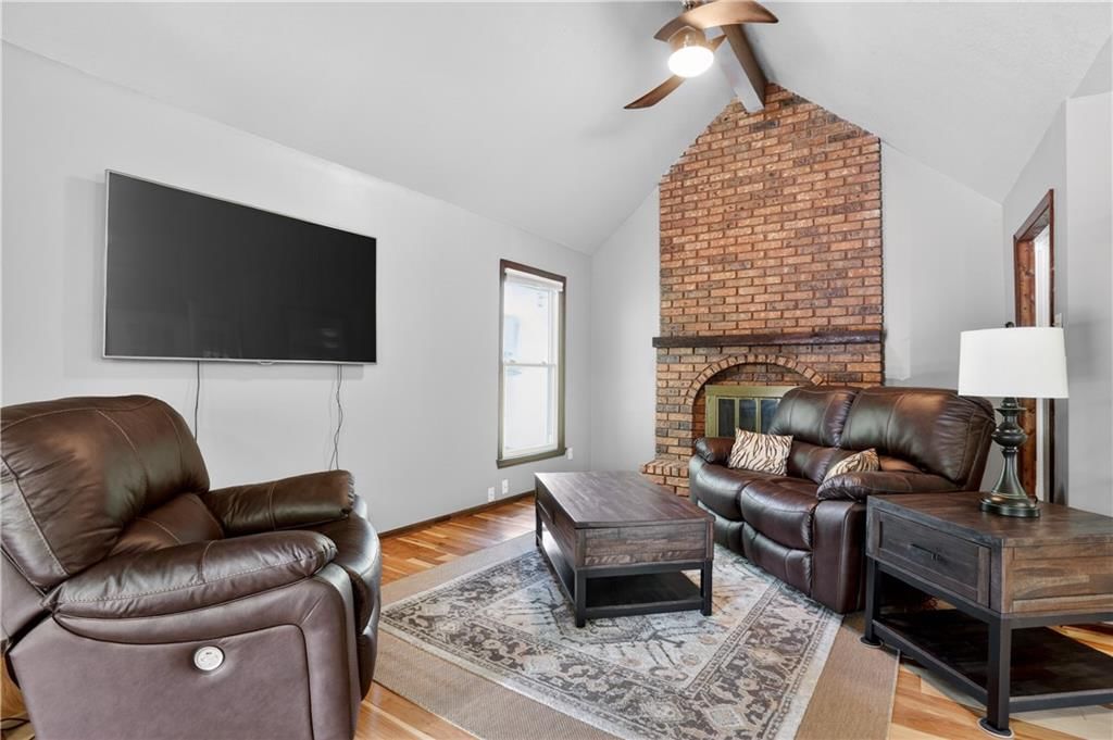 926 NE 87th Terrace — photo 3