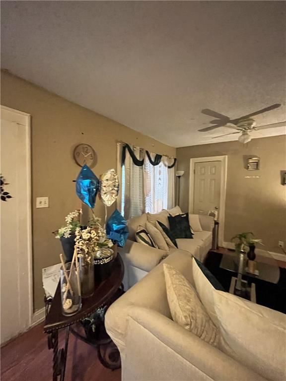 5808 Garfield Avenue — photo 8