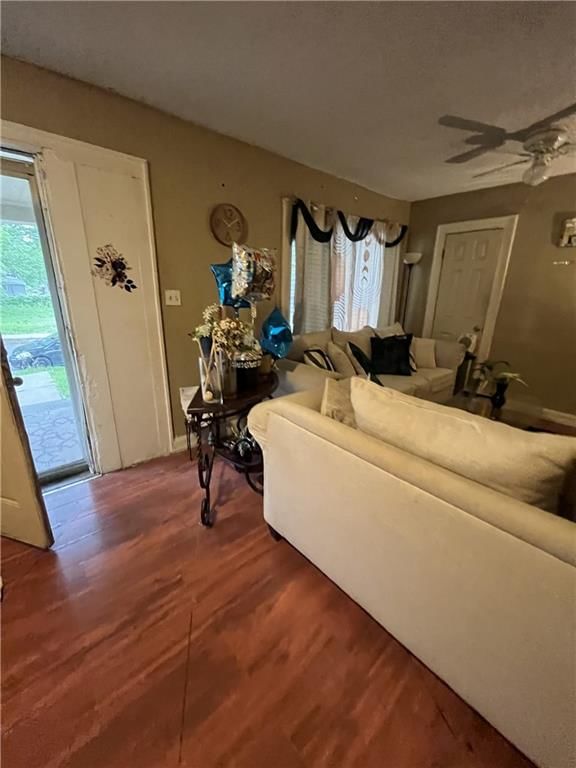 5808 Garfield Avenue — photo 9