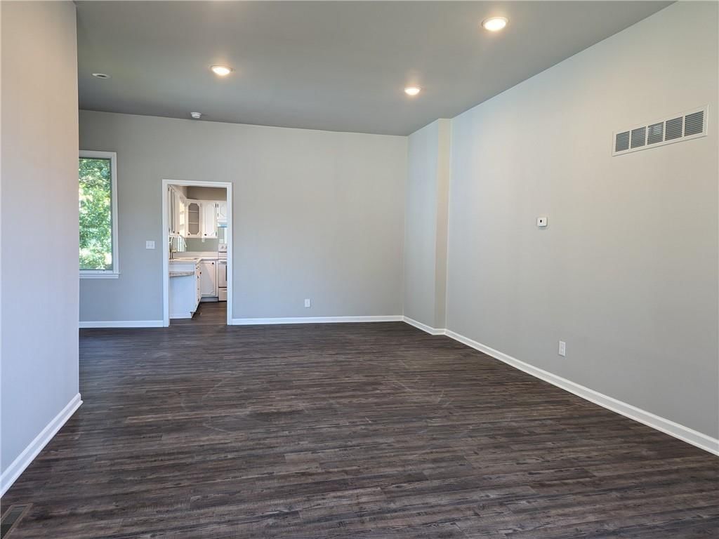 308 E Market Street — photo 3