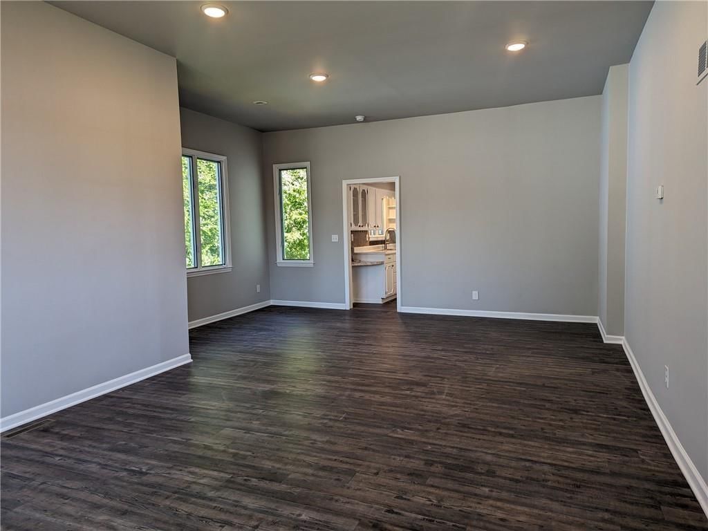 308 E Market Street — photo 4