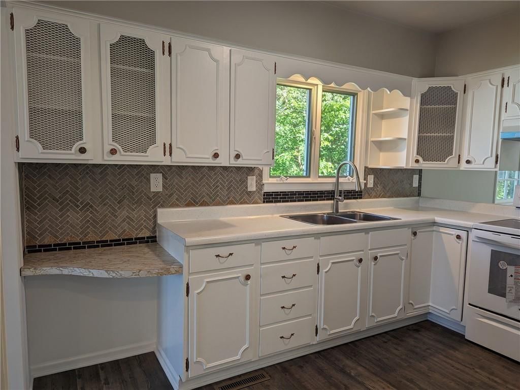 308 E Market Street — photo 6