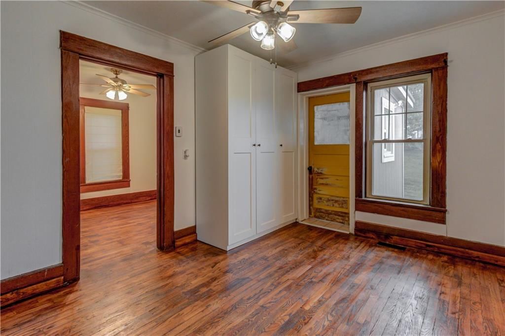300 W 3rd Street — photo 16