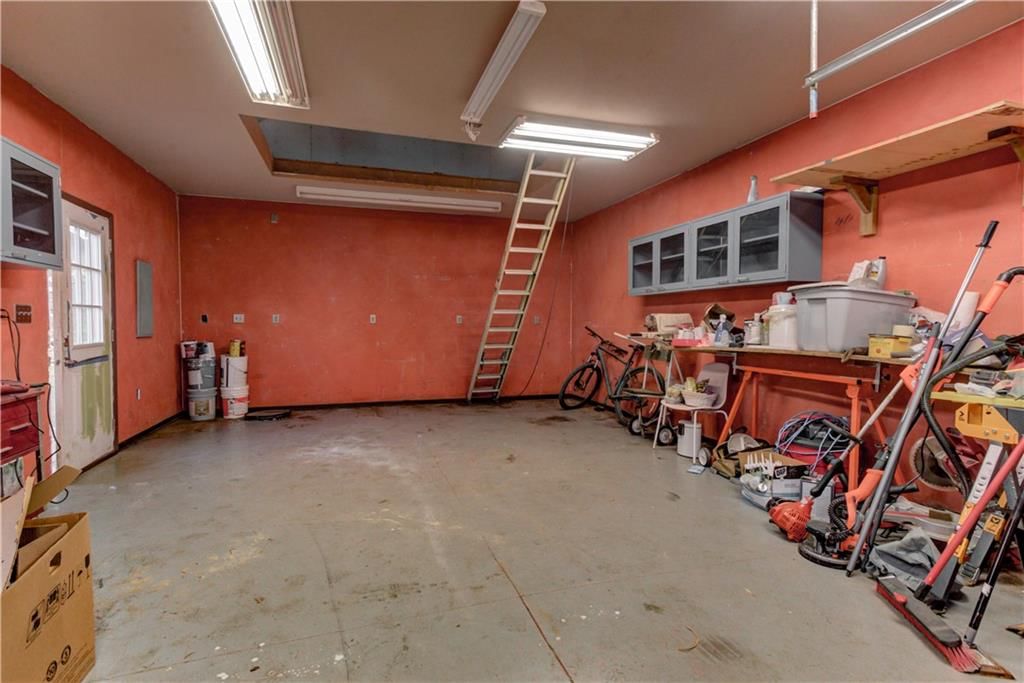300 W 3rd Street — photo 31