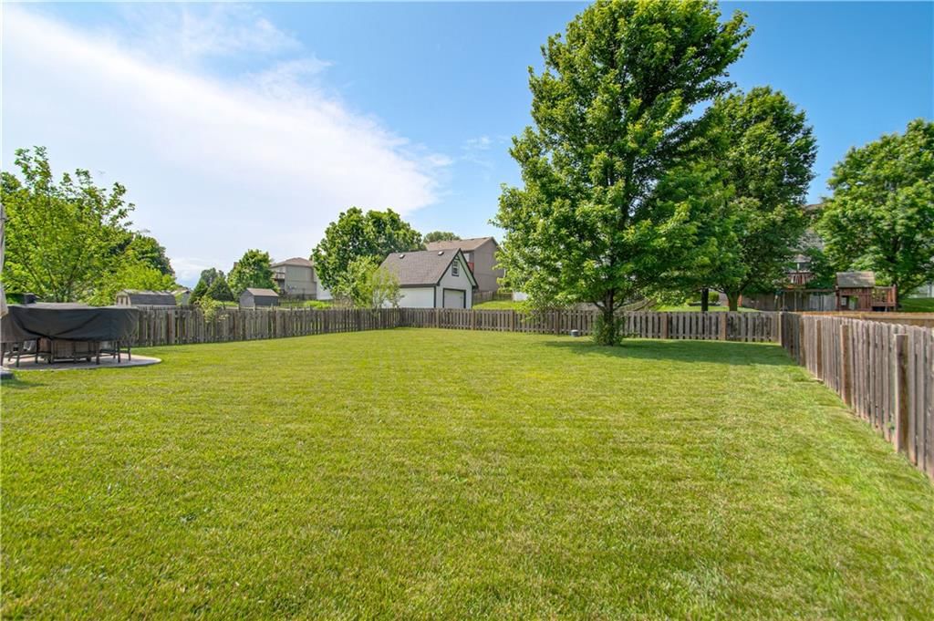 8637 NE 112th Street — photo 31